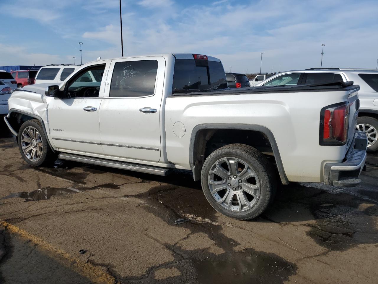 Image 2 of Gmc Sierra K1500 Denali 2017 with VIN 3GTU2PEJXHG111586