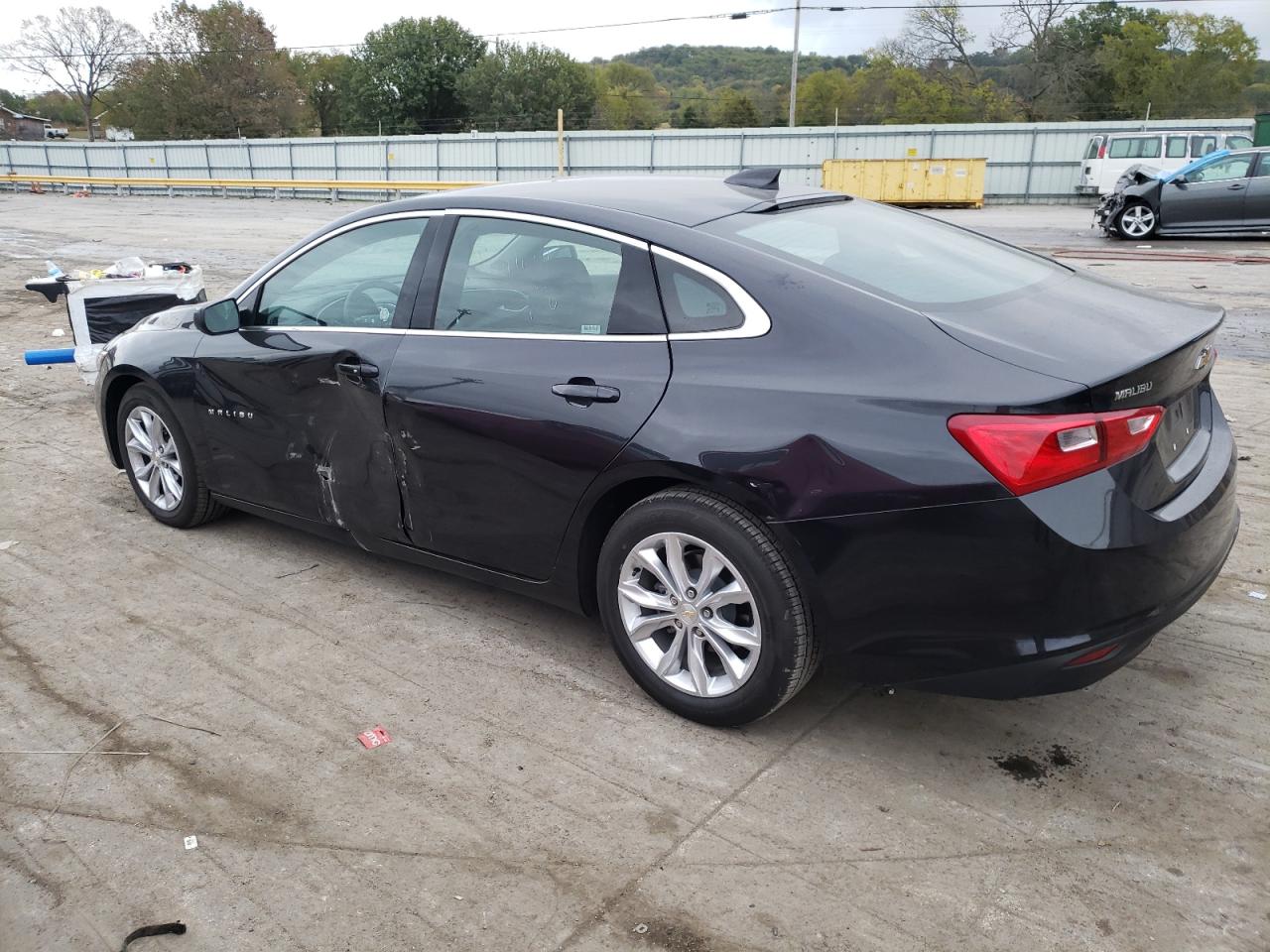 Изображение 2 2023 CHEVROLET MALIBU LT 2023 с VIN 1G1ZD5ST2PF234222