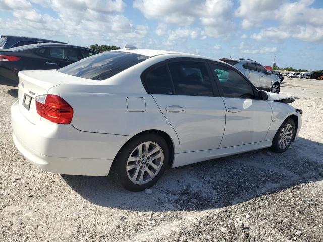 Obraz 3 z 2007 BMW 328 I 2007 z VIN WBAVA33507PV66119