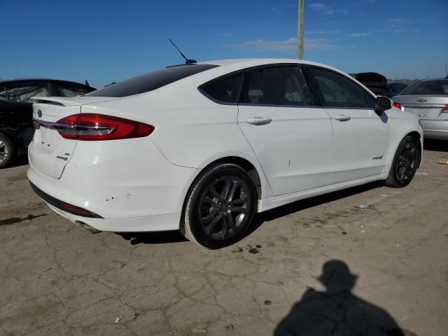 Image 3 of 2018 FORD FUSION SE HYBRID 2018 with VIN 3FA6P0LU1JR169049