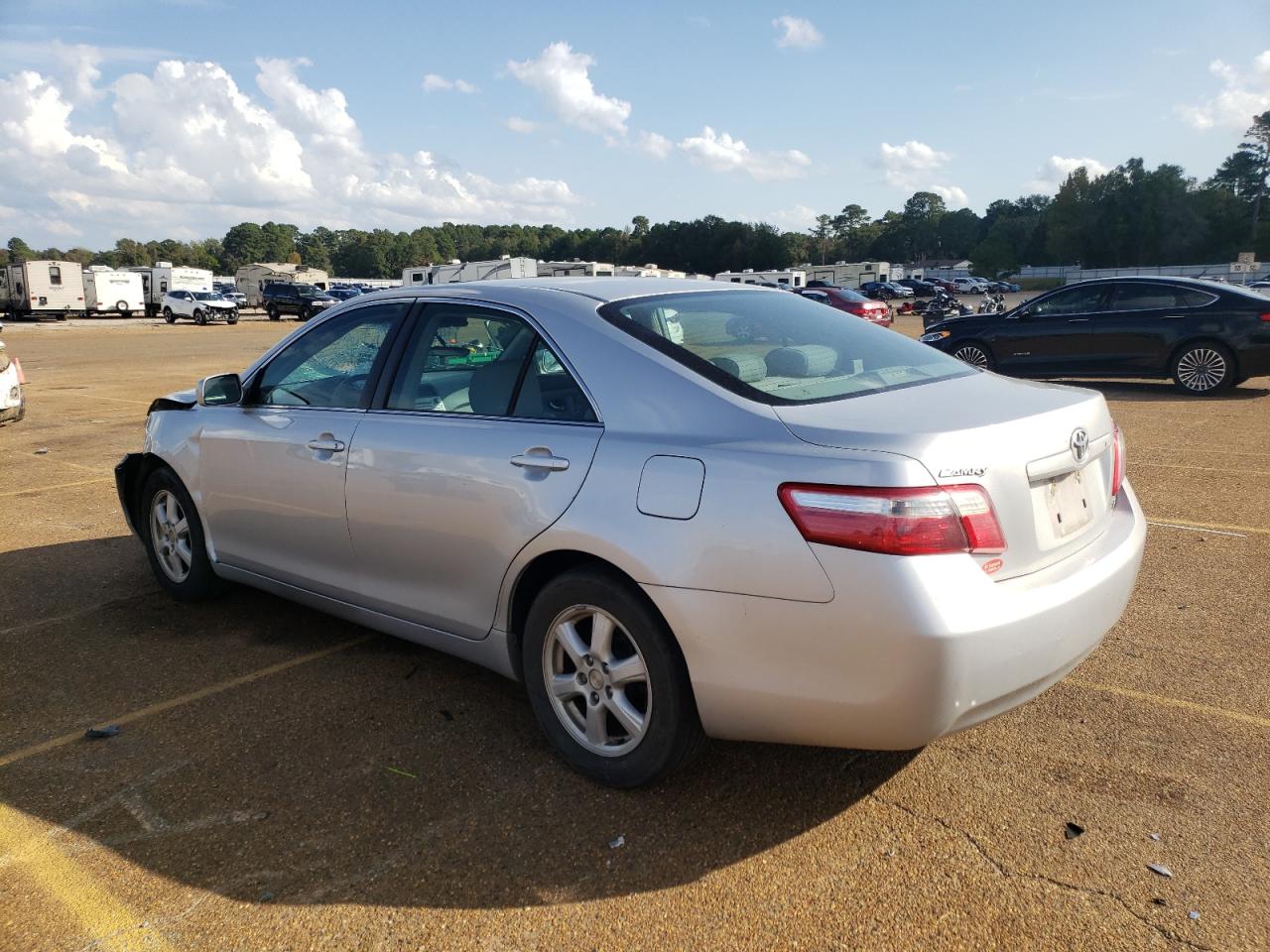 Image 2 of 2007 TOYOTA CAMRY CE 2007 with VIN 4T1BE46KX7U134281