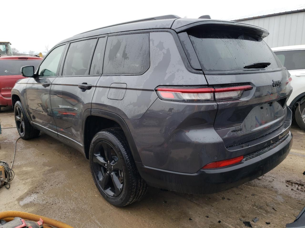 Изображение 2 2023 JEEP GRAND CHEROKEE L ALTITUDE 2023 с VIN 1C4RJKAG0P8881645