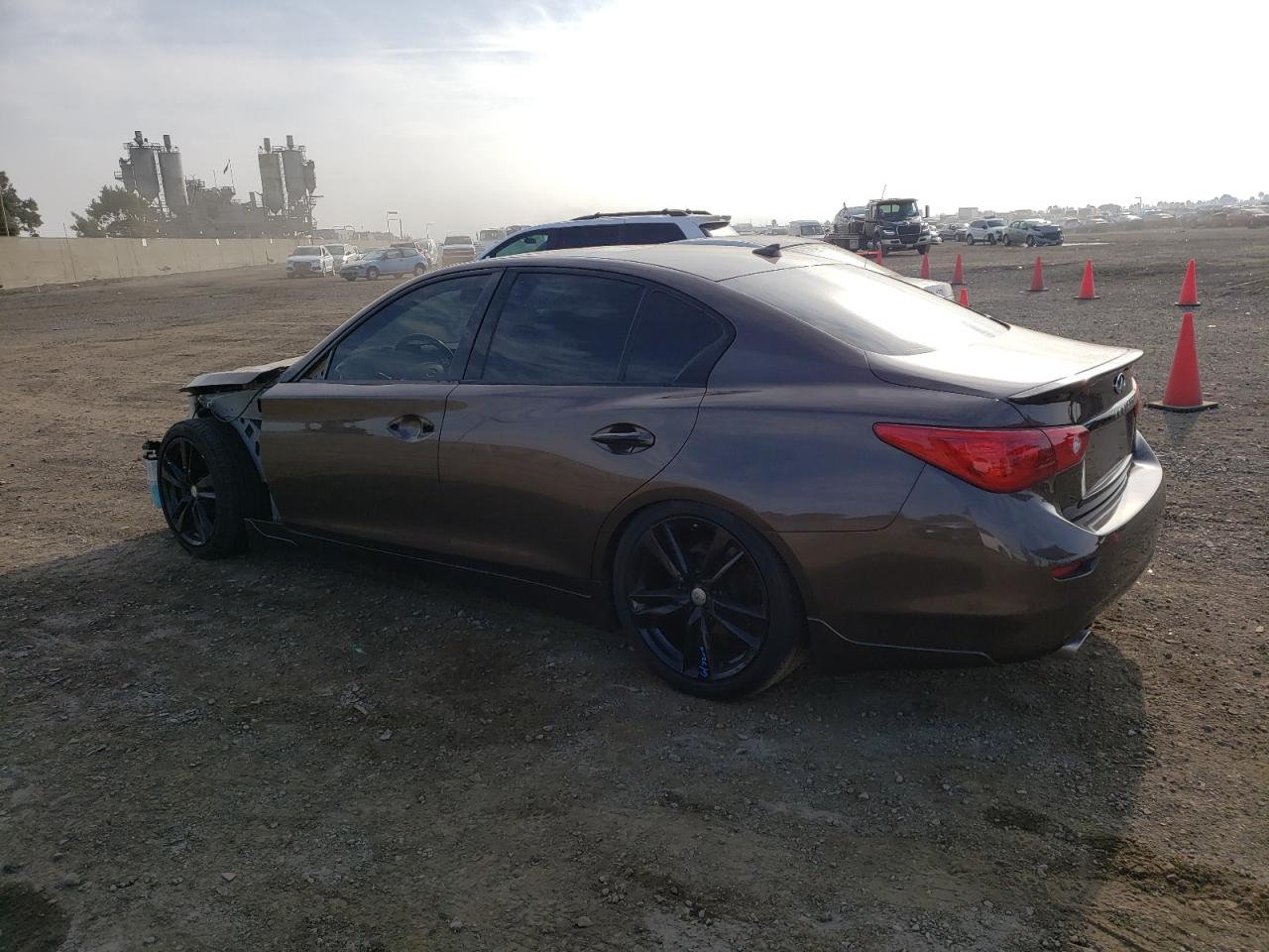 Obraz 2 z 2014 INFINITI Q50 BASE 2014 z VIN JN1BV7AR7EM705526