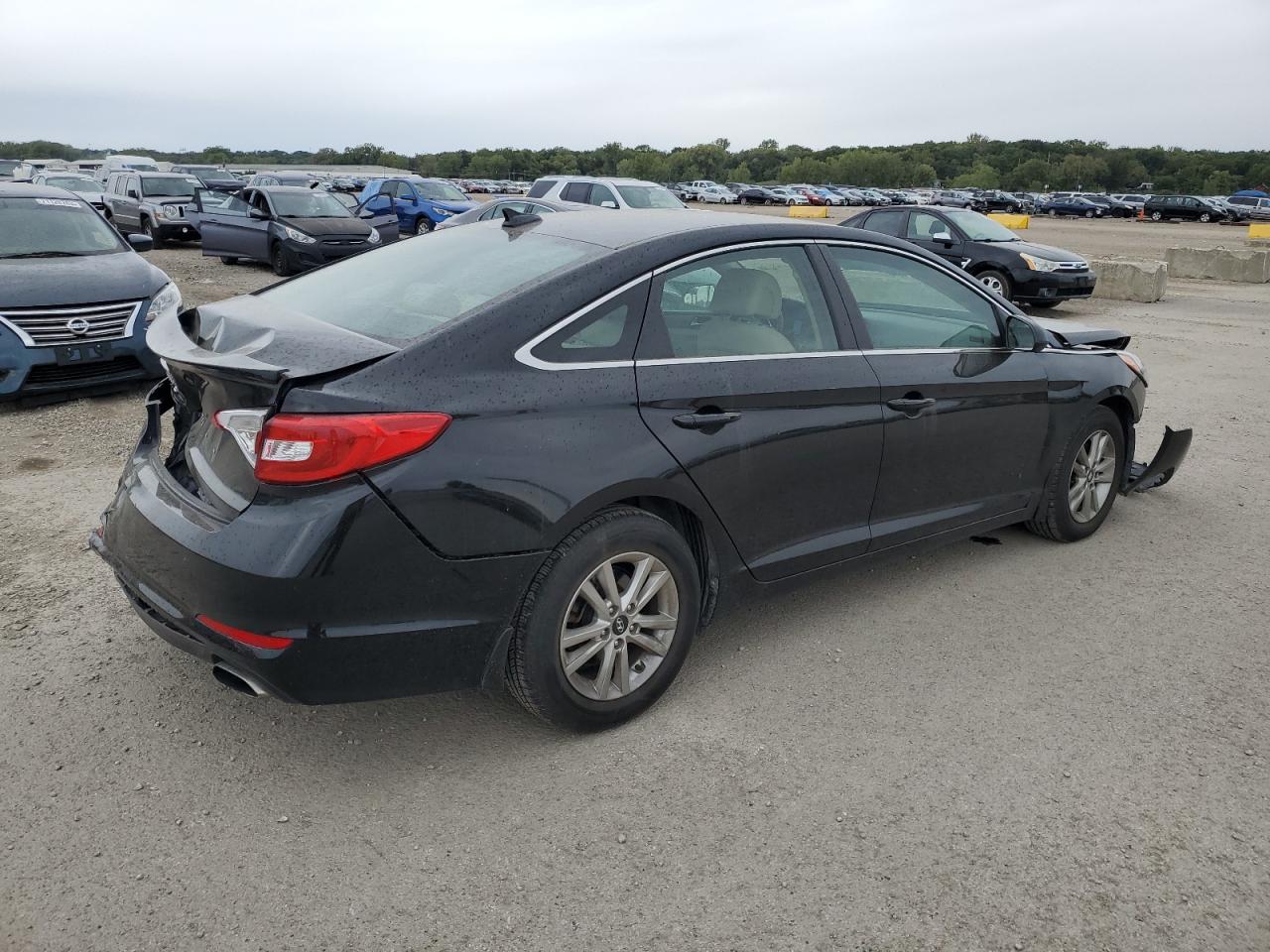 Image 3 of 2015 HYUNDAI SONATA SE 2015 with VIN 5NPE24AF9FH238127