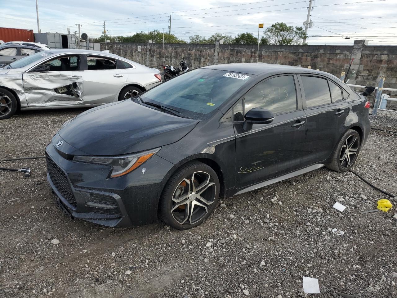Obraz 1 z 2021 TOYOTA COROLLA SE 2021 z VIN JTDS4MCE8MJ075220