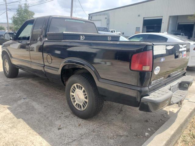 Image 3 of 2000 GMC SONOMA  2000 with VIN 1GTDT19W9Y8117420