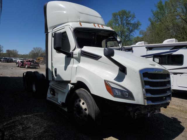 2022 FREIGHTLINER CASCADIA 126  2022 image