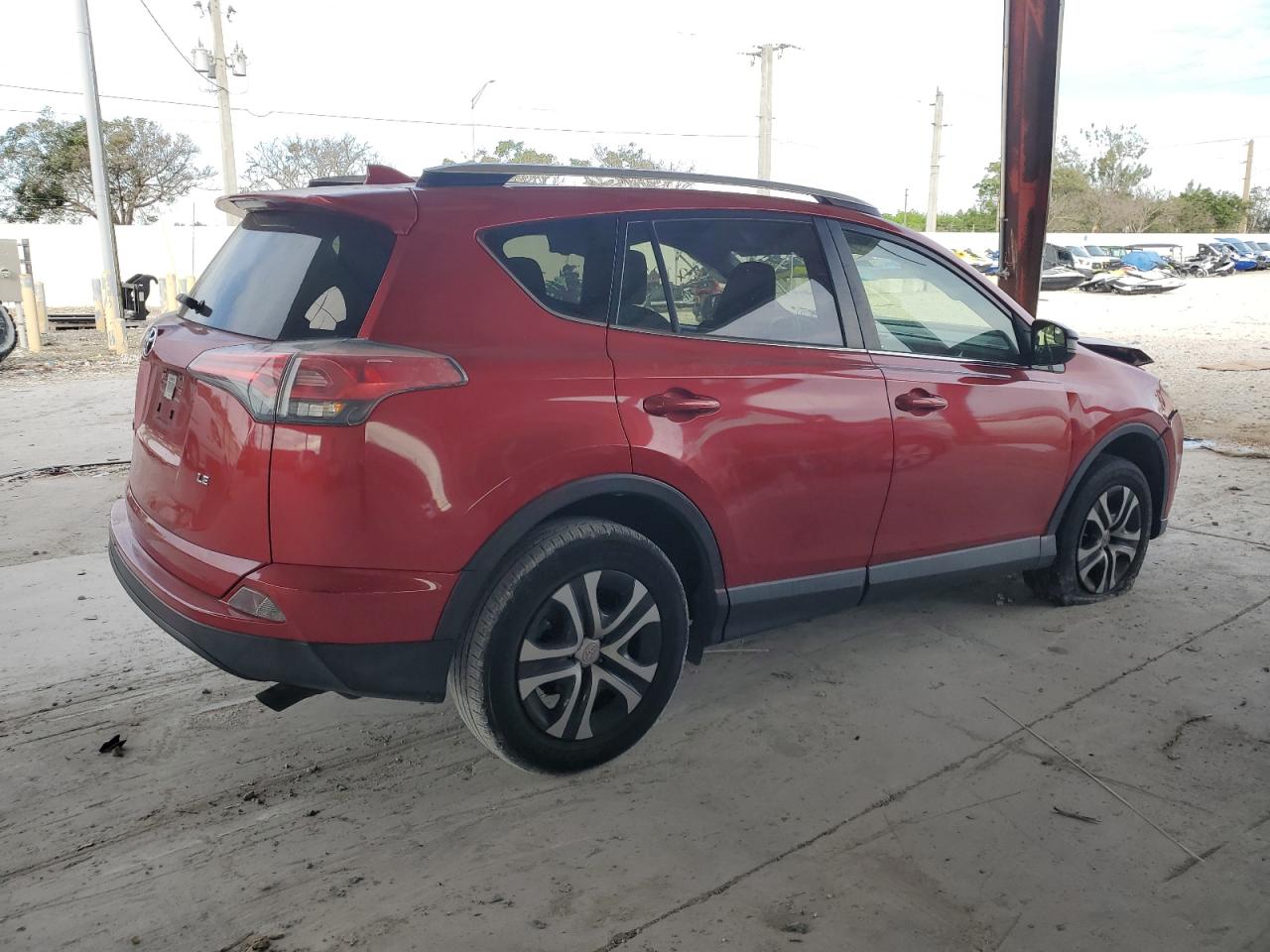 Image 3 of 2016 TOYOTA RAV4 LE 2016 with VIN JTMZFREV9GJ097041
