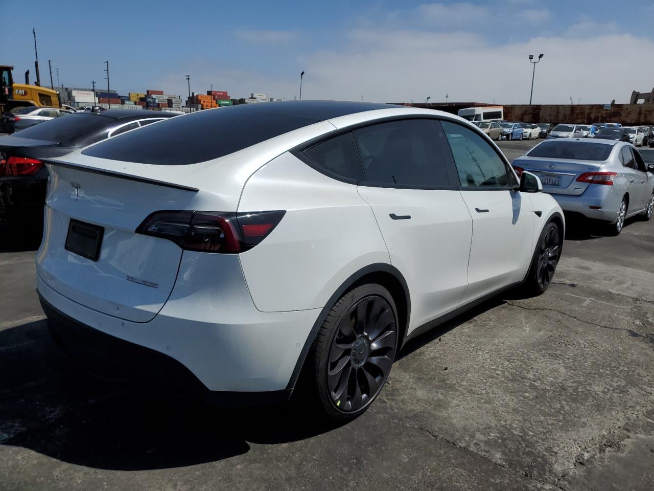 Obraz 3 z 2021 TESLA MODEL Y  2021 z VIN 5YJYGDEF6MF269274