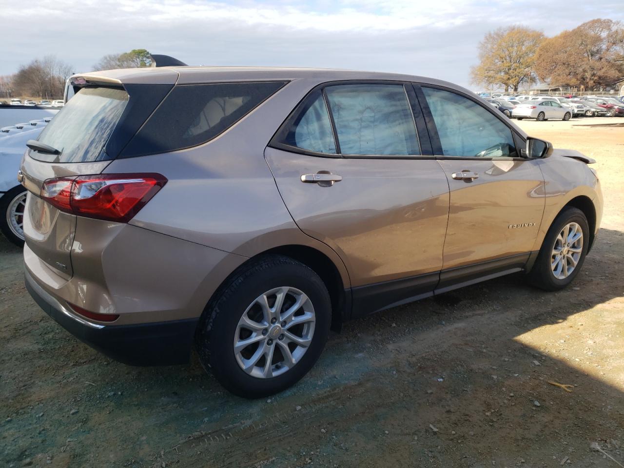 Obraz 3 z 2018 CHEVROLET EQUINOX LS 2018 z VIN 2GNAXREV0J6277434
