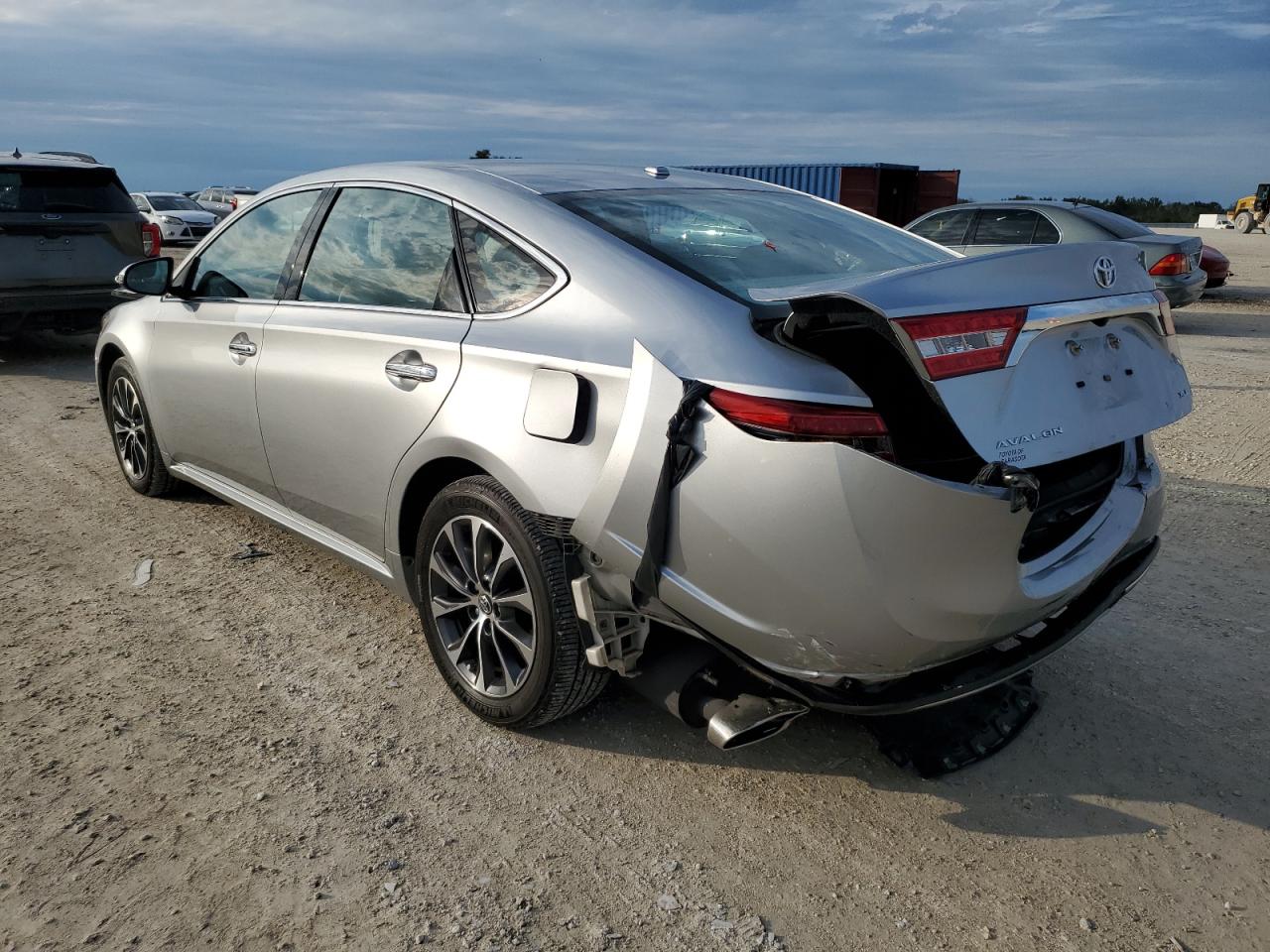 Obraz 2 z 2016 TOYOTA AVALON XLE 2016 z VIN 4T1BK1EB6GU215772