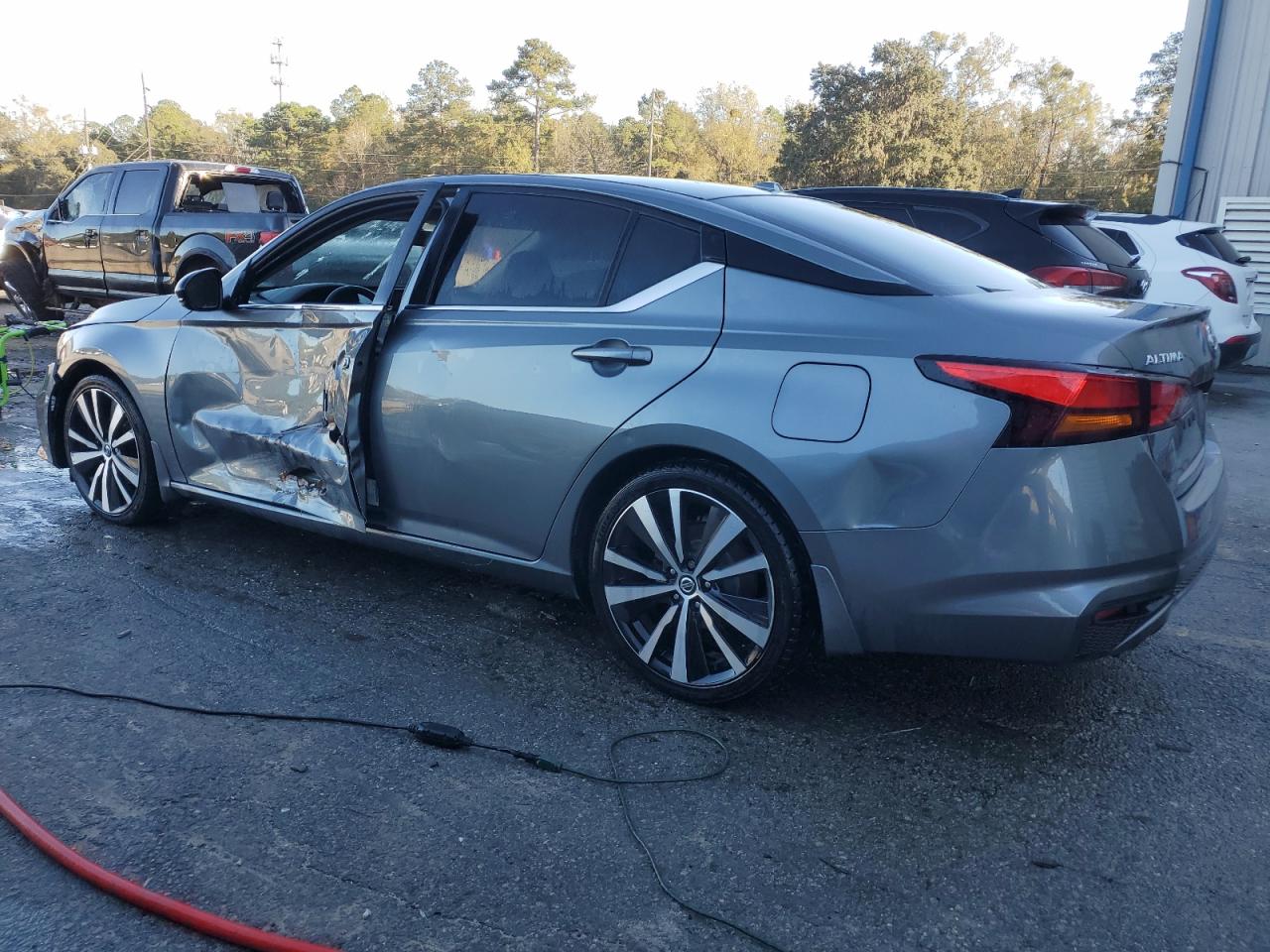 Obraz 2 z 2019 NISSAN ALTIMA SR 2019 z VIN 1N4BL4CV8KC167051