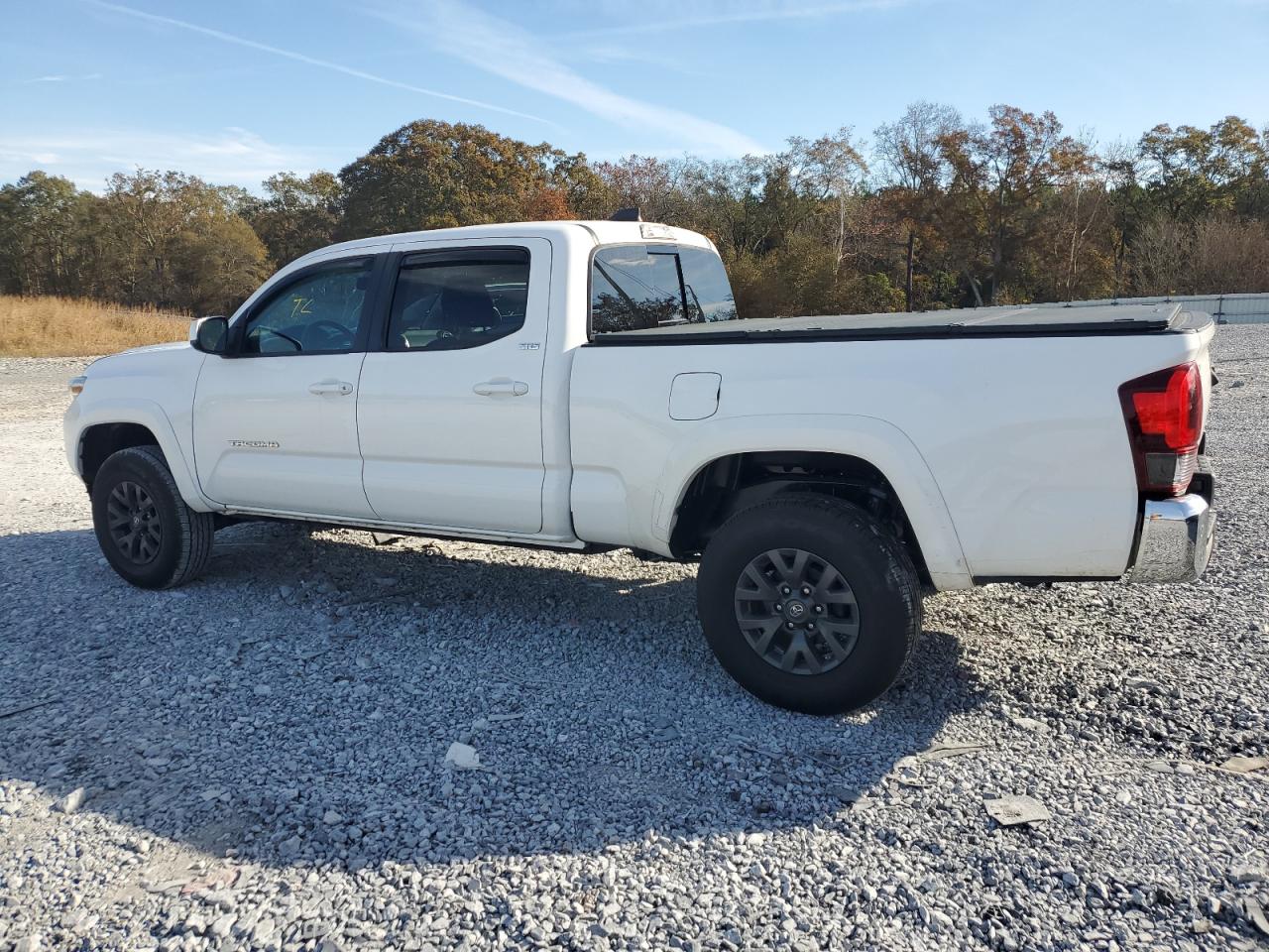 Image 2 of 2020 TOYOTA TACOMA DOUBLE CAB 2020 with VIN 3TMBZ5DNXLM025538