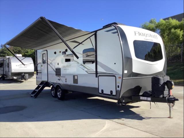 Obraz 2 z 2020 WILDWOOD FLAGS26RLS 2020 z VIN 4X4TFLB2XLZ164698