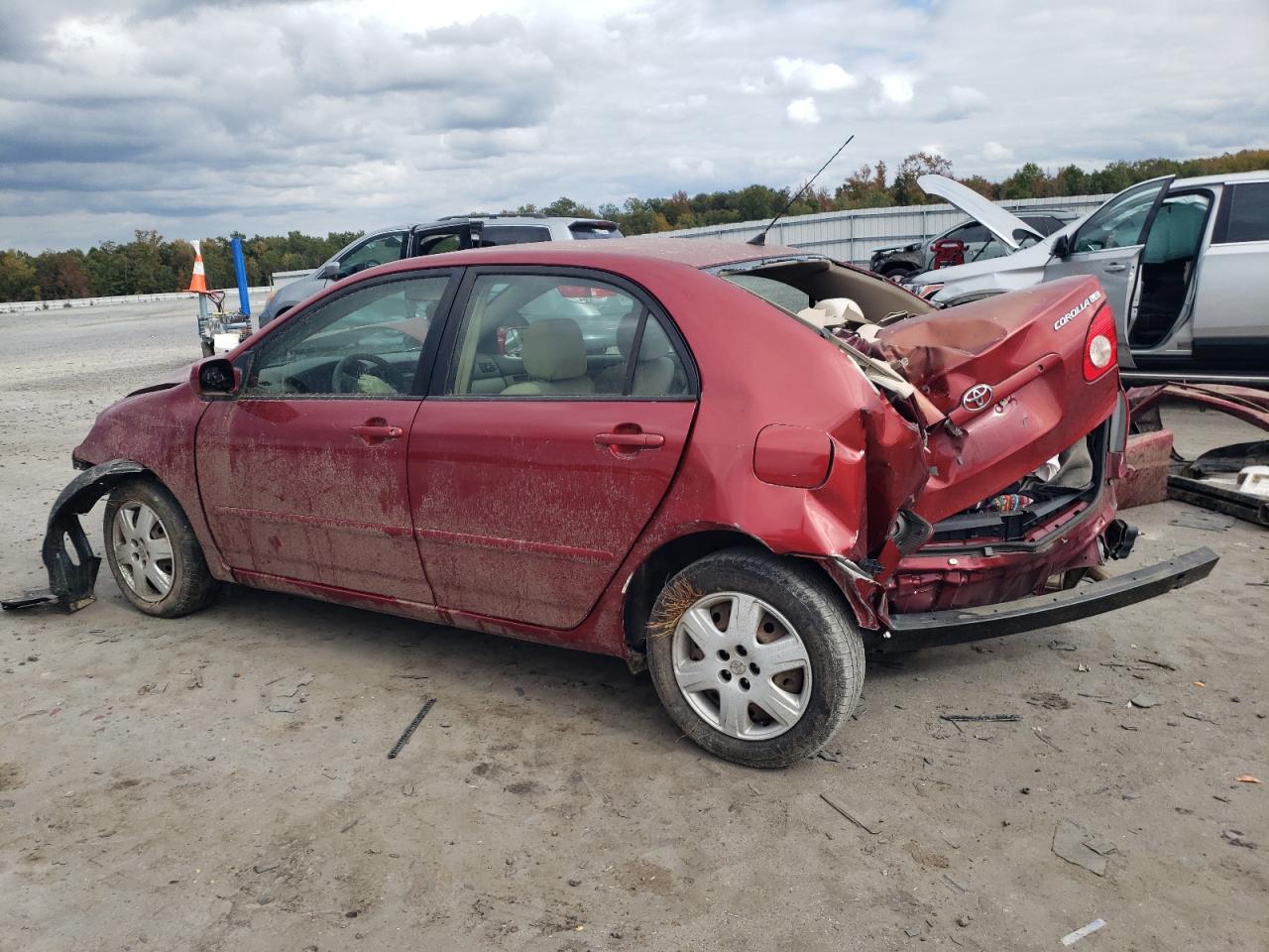 Image 2 of 2006 TOYOTA COROLLA CE 2006 with VIN 1NXBR32E16Z696115