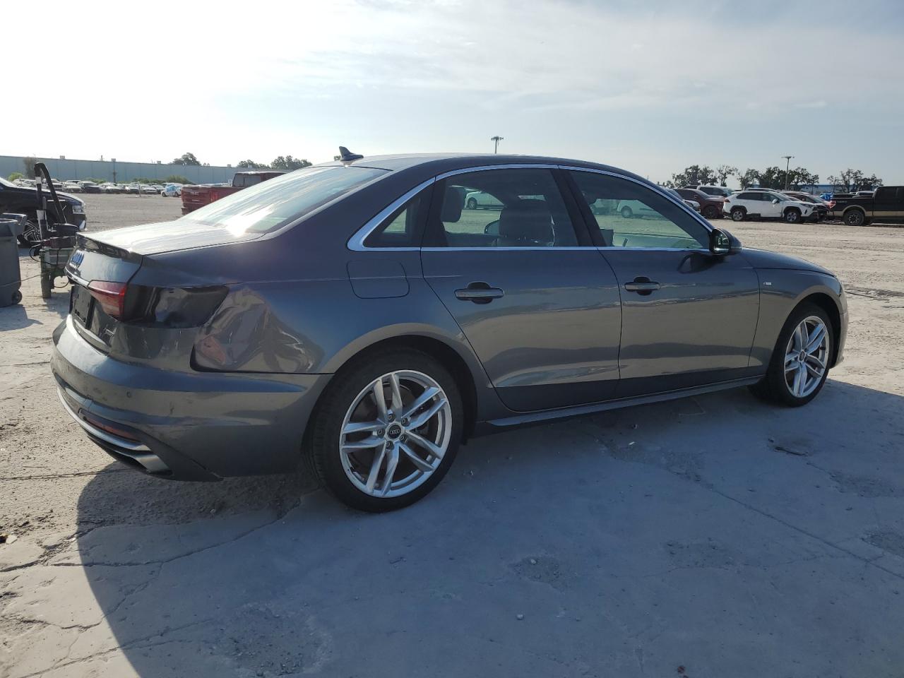 Изображение 3 2020 AUDI A4 PREMIUM PLUS 2020 с VIN WAUENAF47LA039316