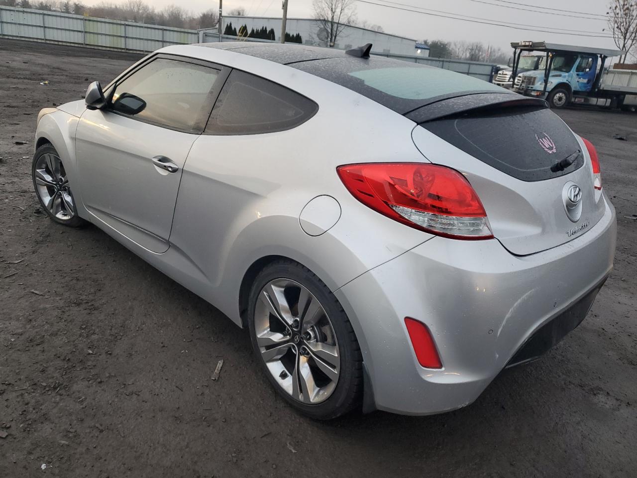 Image 2 of 2013 HYUNDAI VELOSTER  2013 with VIN KMHTC6AD0DU121307
