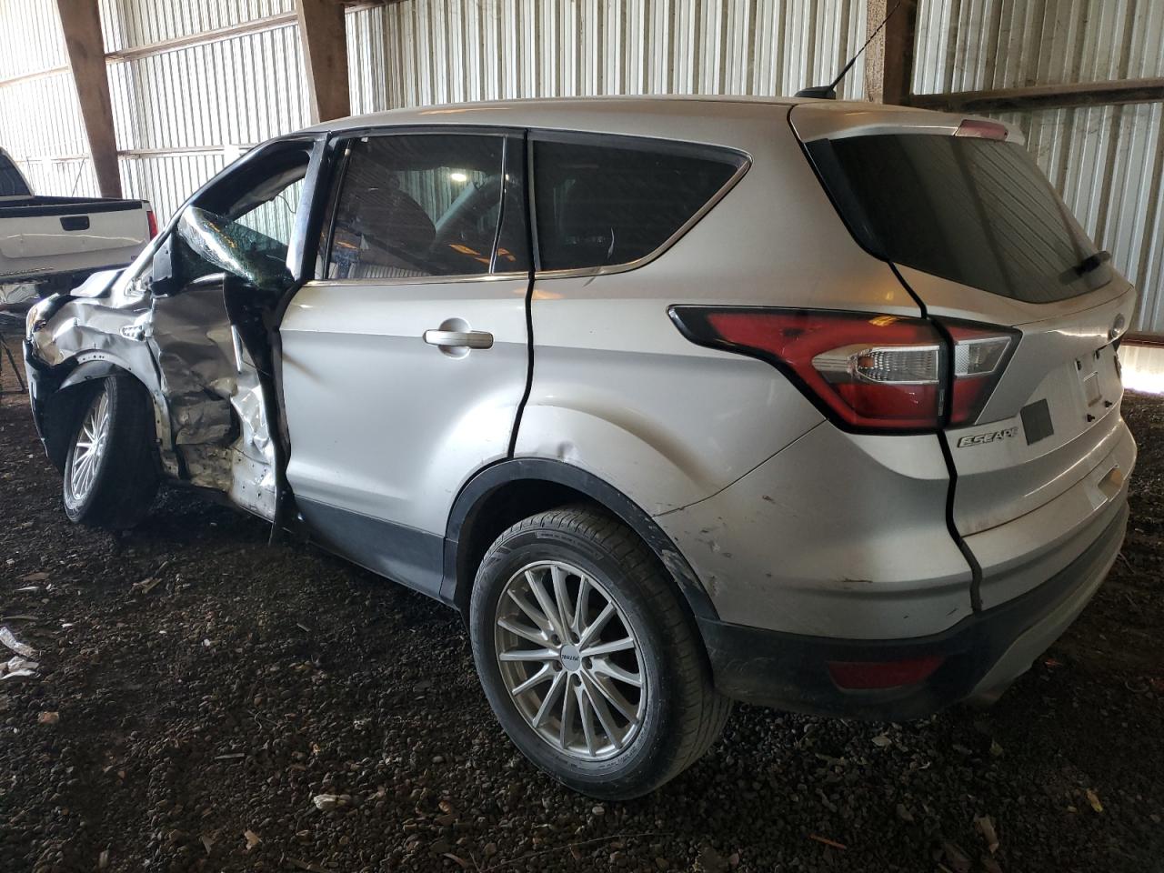 Image 2 of 2017 FORD ESCAPE SE 2017 with VIN 1FMCU0GD9HUC24636