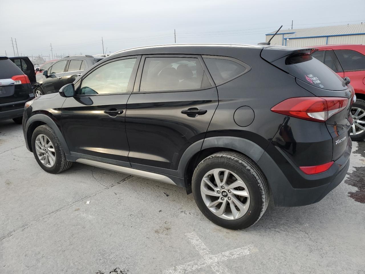 Изображение 2 2017 HYUNDAI TUCSON LIMITED 2017 с VIN KM8J33A40HU273292