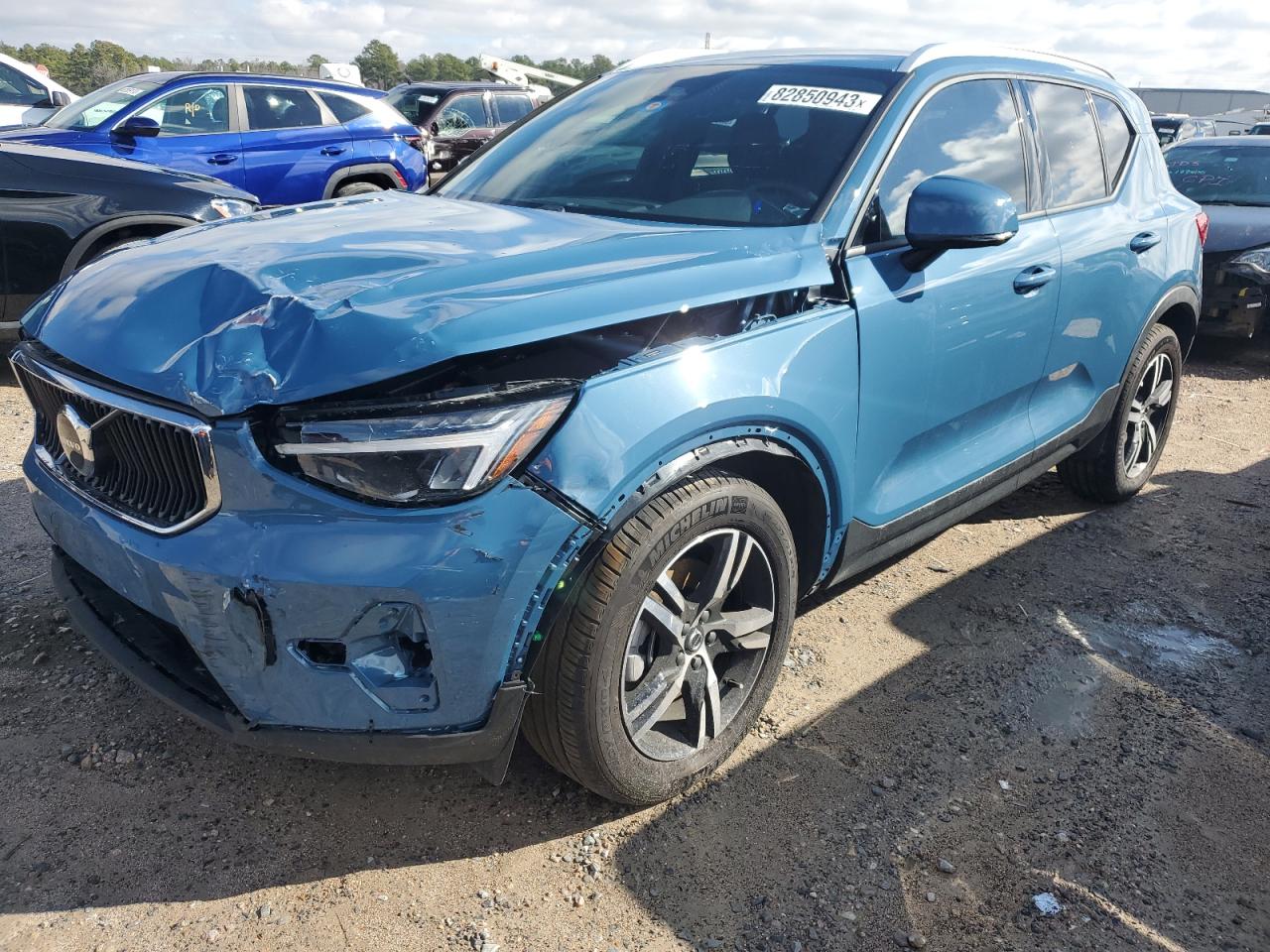 2023 VOLVO XC40 CORE 2023 image