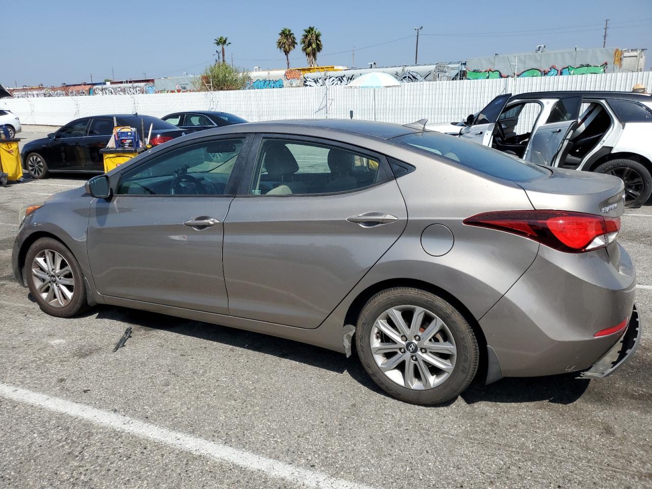 Изображение 2 2015 HYUNDAI ELANTRA SE 2015 с VIN 5NPDH4AEXFH600984