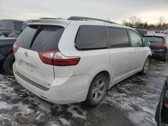 Obraz 3 z 2017 TOYOTA SIENNA LE 2017 z VIN 5TDKZ3DC5HS776539