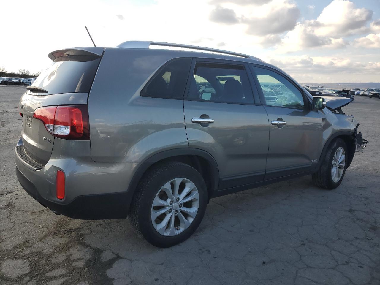 Изображение 3 2015 KIA SORENTO EX 2015 с VIN 5XYKUDA78FG583033