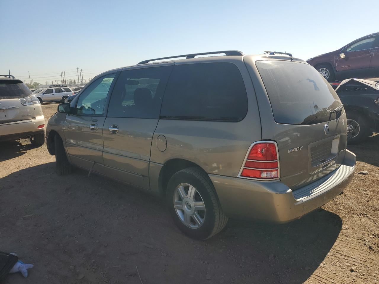 Image 2 of 2004 MERCURY MONTEREY  2004 with VIN 2MRDA20294BJ09022
