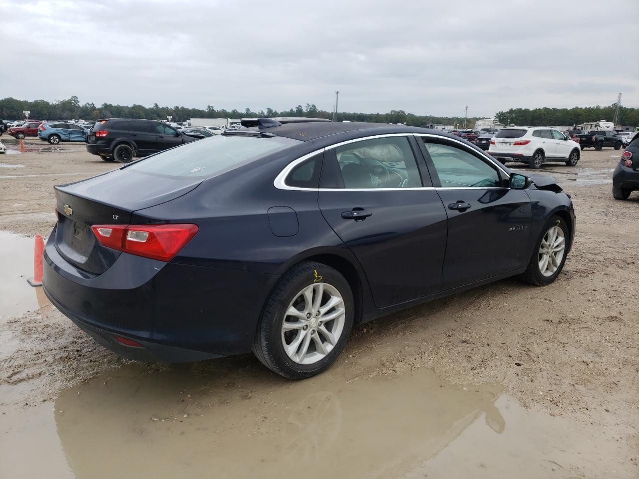 Изображение 3 2017 CHEVROLET MALIBU LT 2017 с VIN 1G1ZE5STXHF238906