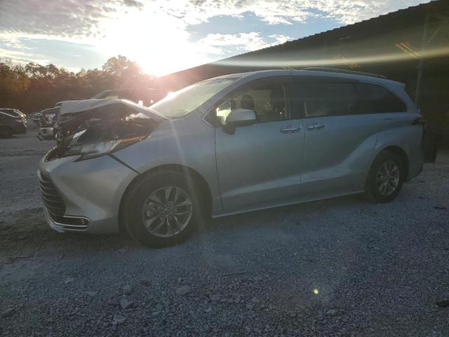 Изображение 2021 TOYOTA SIENNA XLE 2021