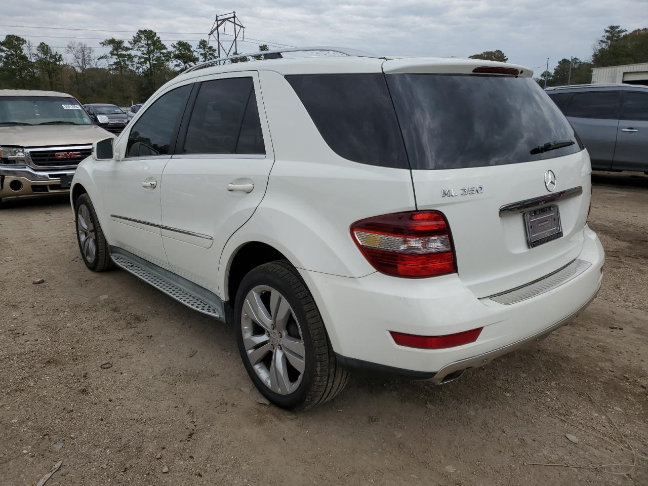 Image 2 of 2011 MERCEDES-BENZ ML 350 2011 with VIN 4JGBB5GBXBA688380