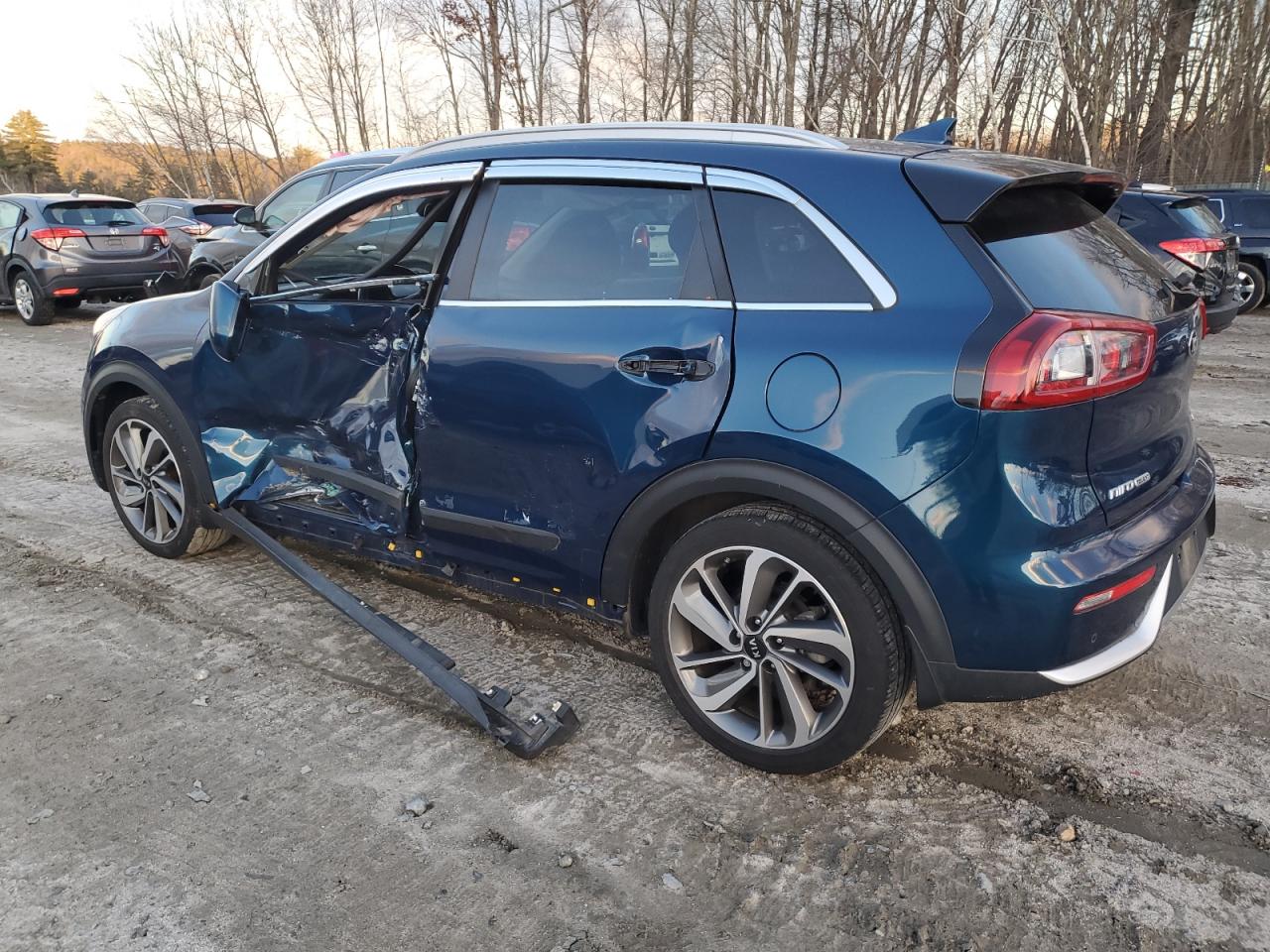 Obraz 2 z 2017 KIA NIRO EX TOURING 2017 z VIN KNDCE3LC5H5041860