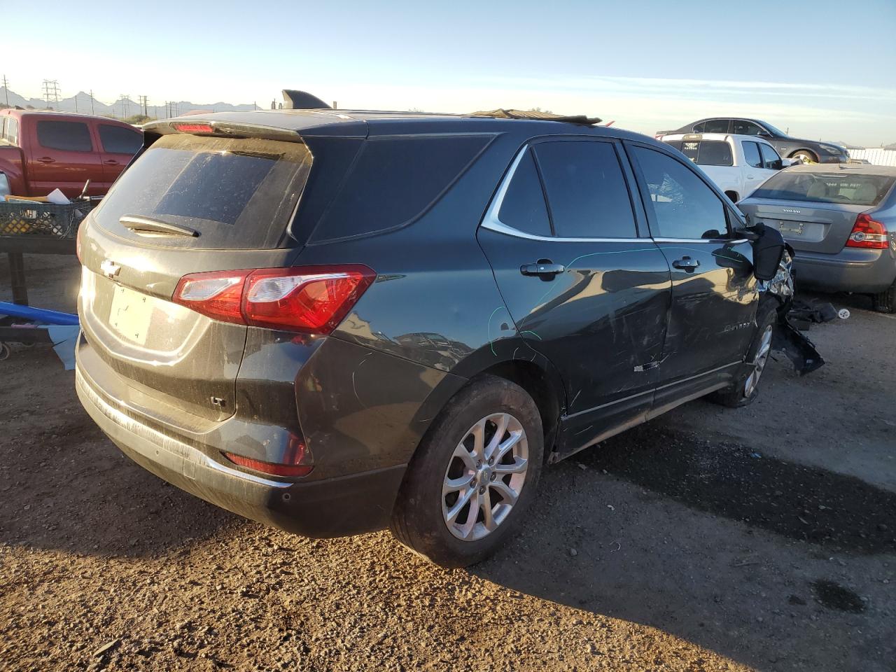 Obraz 3 z 2018 CHEVROLET EQUINOX LT 2018 z VIN 3GNAXJEV7JS520658