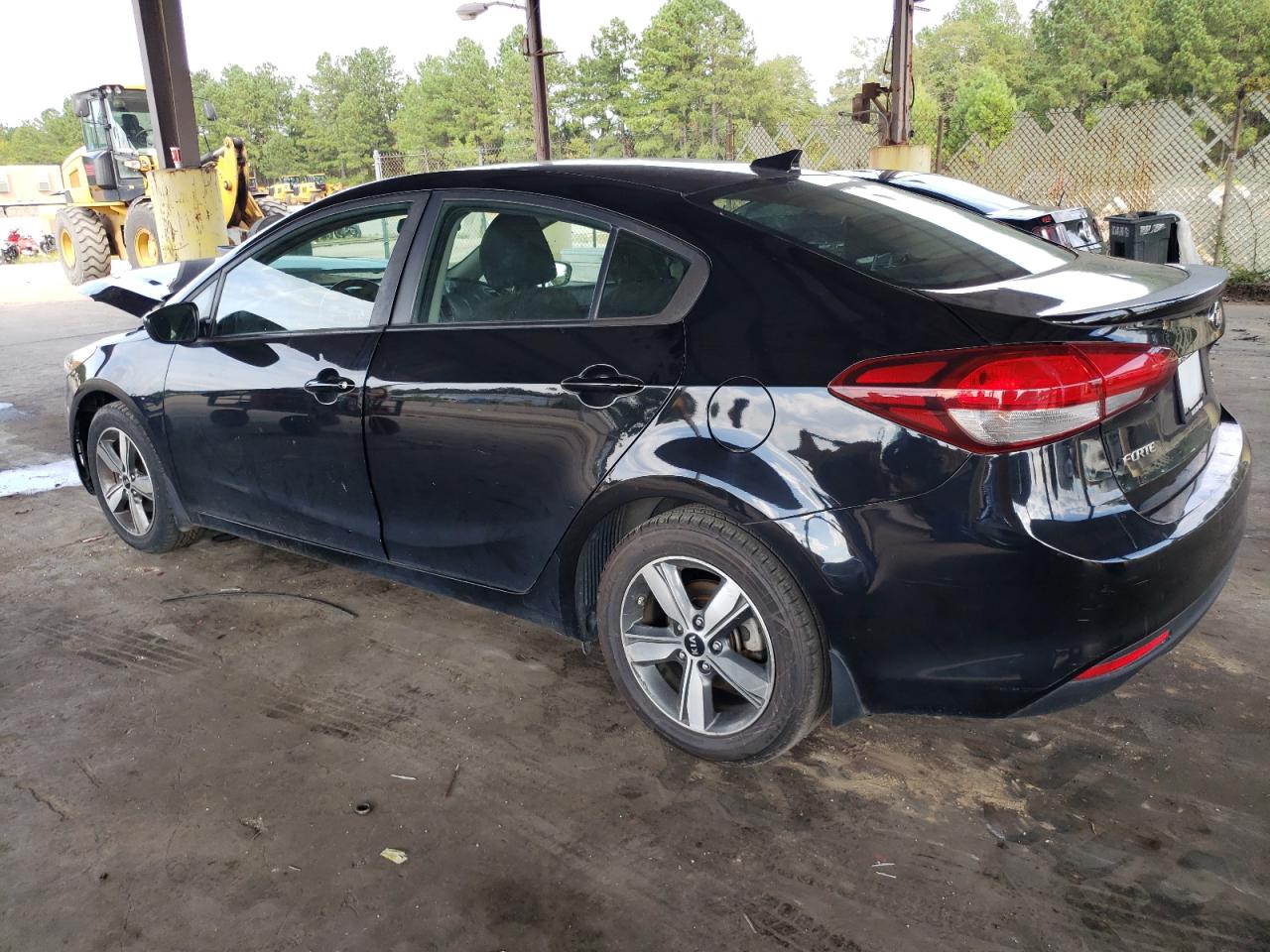 Obraz 2 z 2018 KIA FORTE LX 2018 z VIN 3KPFL4A72JE278105