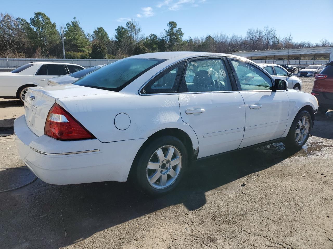 Изображение 3 2005 FORD FIVE HUNDRED SE 2005 с VIN 1FAFP23145G191562