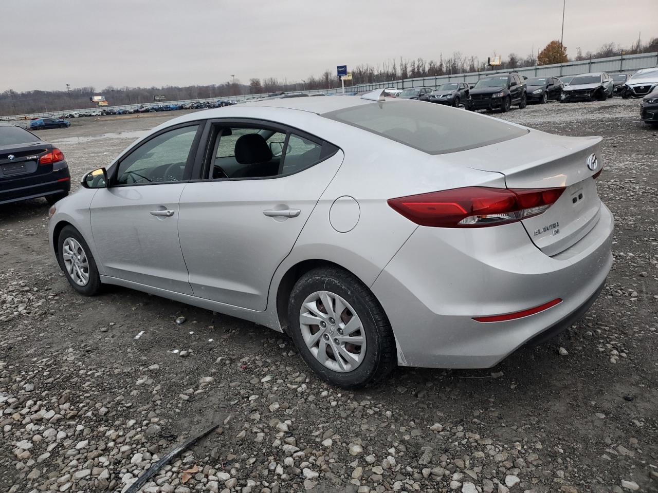 Obraz 2 z 2018 HYUNDAI ELANTRA SE 2018 z VIN 5NPD74LF2JH395999
