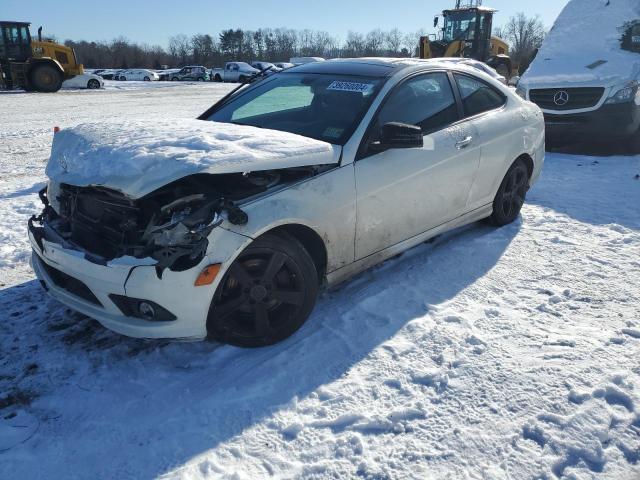 Image 1 of 2012 MERCEDES-BENZ C 250 2012 with VIN WDDGJ4HB4CF787437