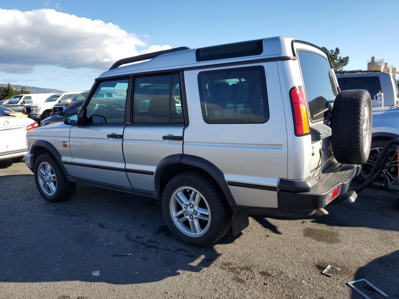 Image 2 of 2004 LAND ROVER DISCOVERY II SE 2004 with VIN SALTW19464A845144