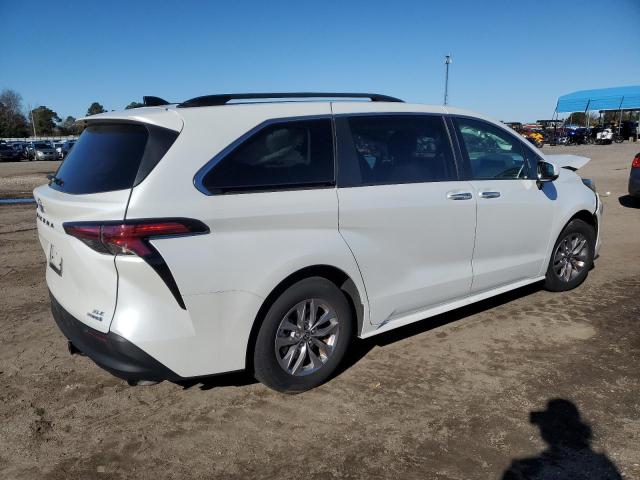 Obraz 3 z 2022 TOYOTA SIENNA XLE 2022 z VIN 5TDYRKEC1NS078007