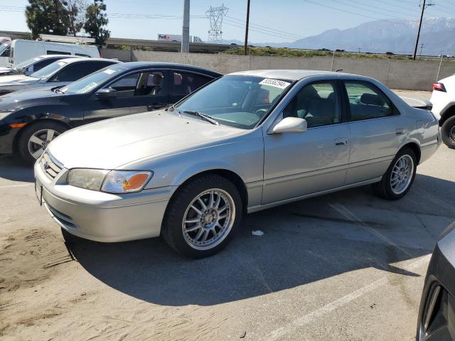 Изображение 1 2001 TOYOTA CAMRY CE 2001 с VIN 4T1BG22K21U041573