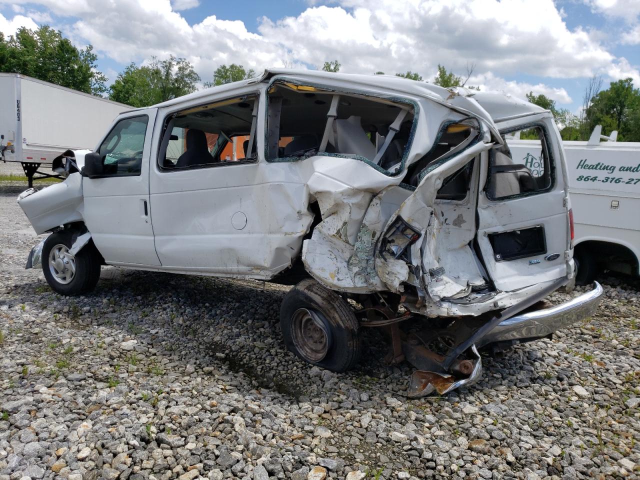 Image 2 of 2010 FORD ECONOLINE E350 SUPER DUTY WAGON 2010 with VIN 1FBSS3BL0ADA48754