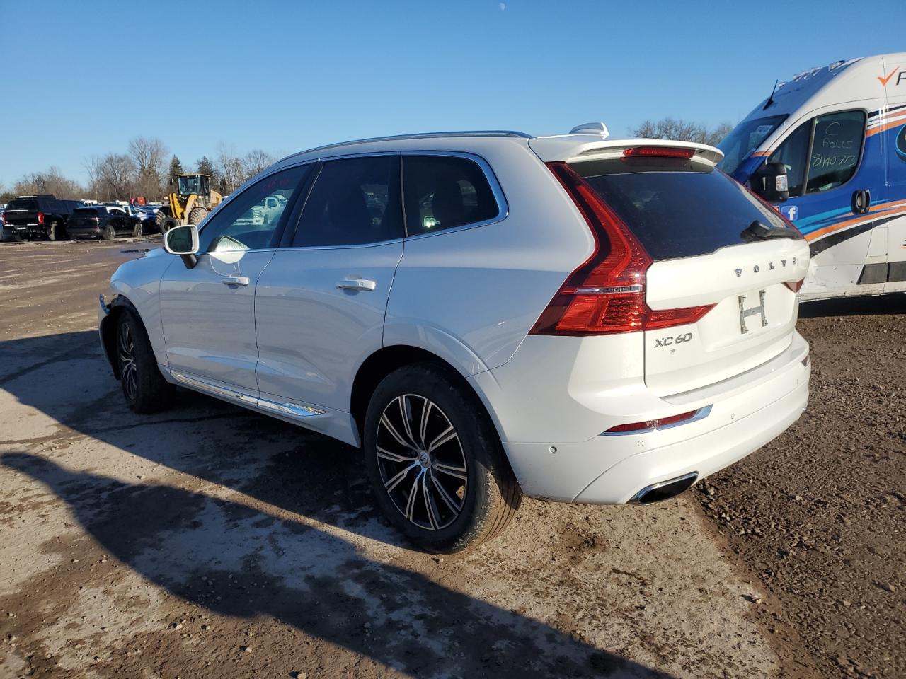 Изображение 2 2019 VOLVO XC60 T5 INSCRIPTION 2019 с VIN LYV102RL3KB298109