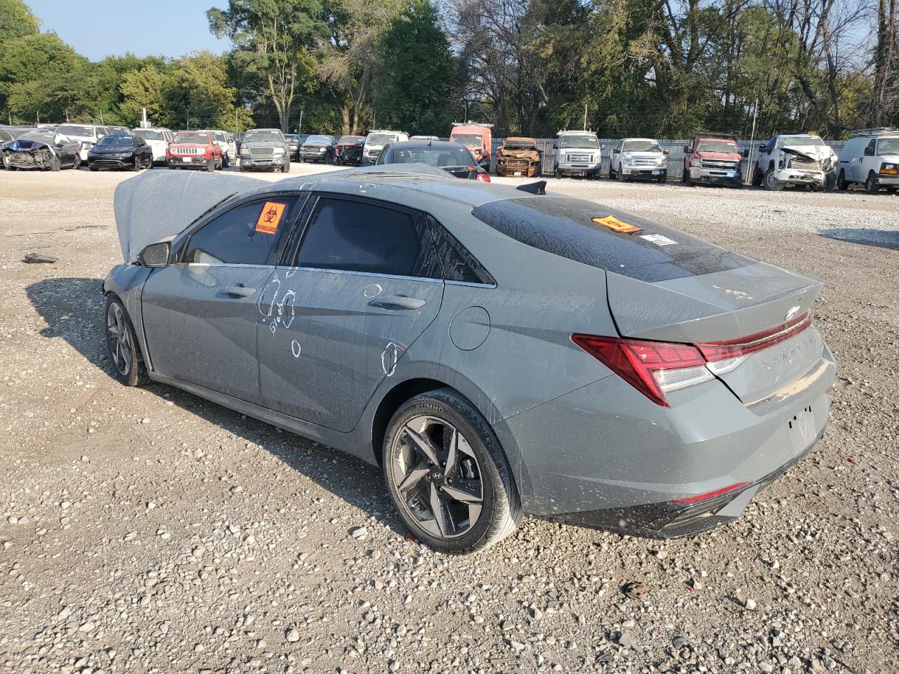 Image 2 of 2022 HYUNDAI ELANTRA LIMITED 2022 with VIN KMHLP4AG8NU363007