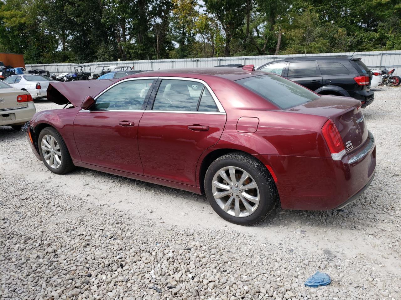 Изображение 2 2019 CHRYSLER 300 TOURING 2019 с VIN 2C3CCARG8KH508360