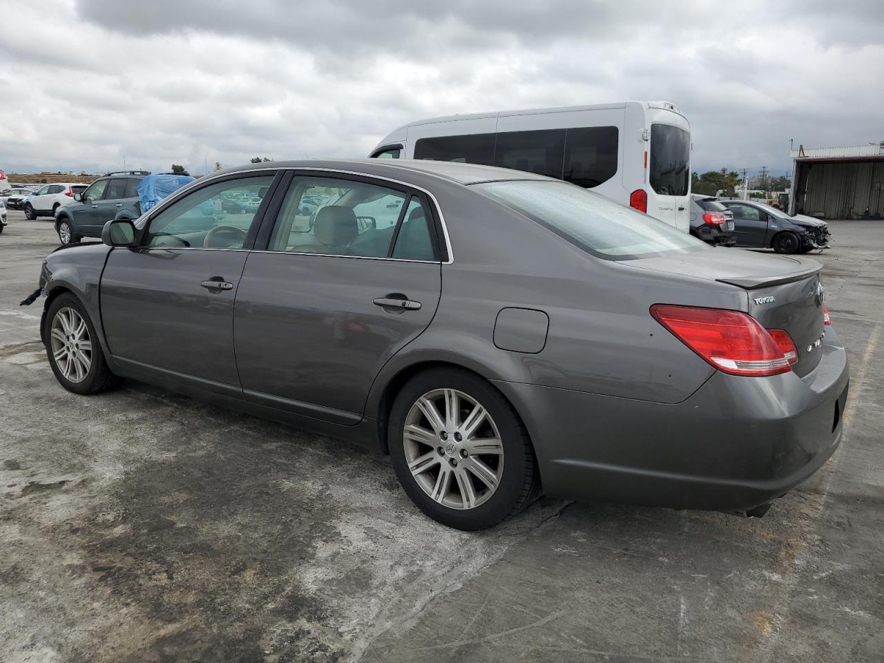 Изображение 2 2006 TOYOTA AVALON XL 2006 с VIN 4T1BK36B96U107333