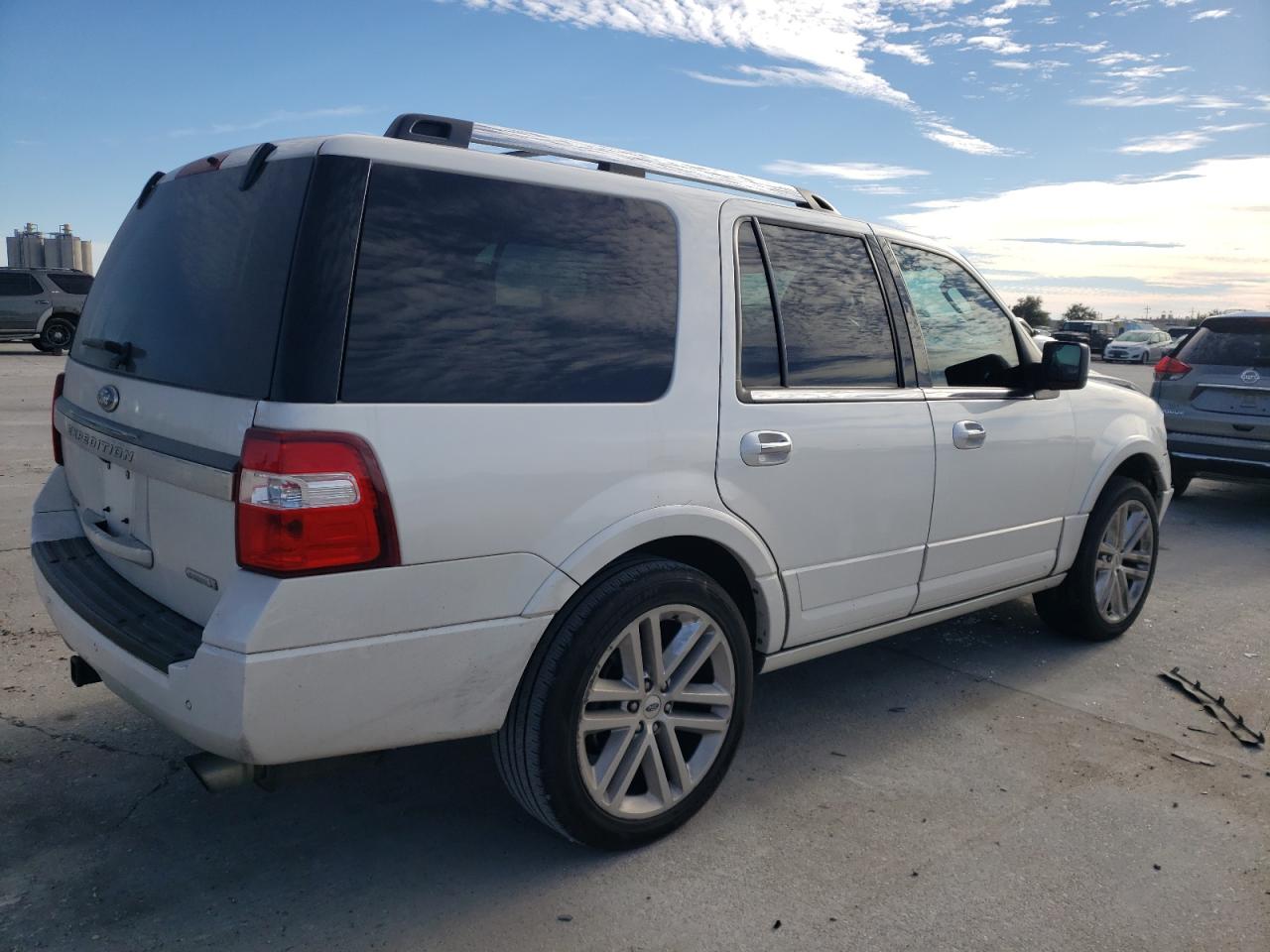 Image 3 of 2015 FORD EXPEDITION LIMITED 2015 with VIN 1FMJU1KT2FEF02876