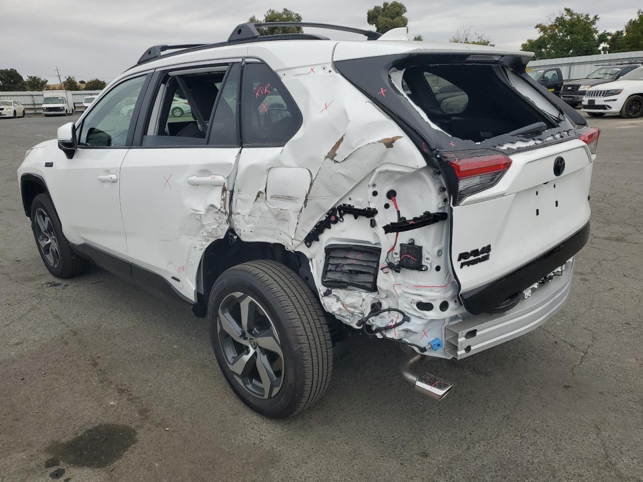 Obraz 2 z 2023 TOYOTA RAV4 PRIME SE 2023 z VIN JTMAB3FV3PD141733