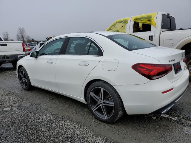 Obraz 2 z 2019 MERCEDES-BENZ A 220 4MATIC 2019 z VIN WDD3G4FB8KW000701