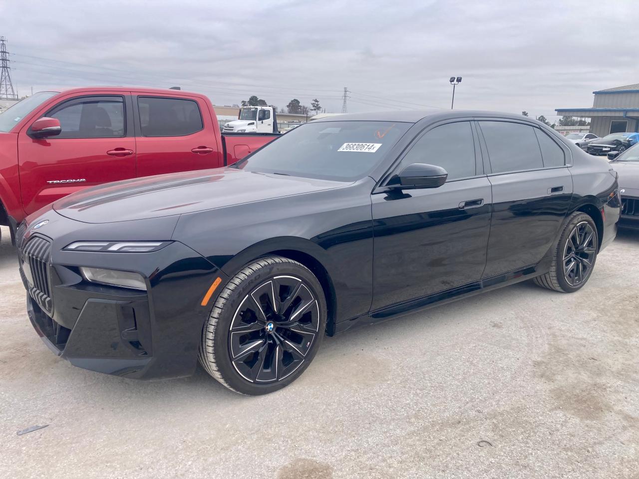 Obraz 2023 BMW 760 XI 2023