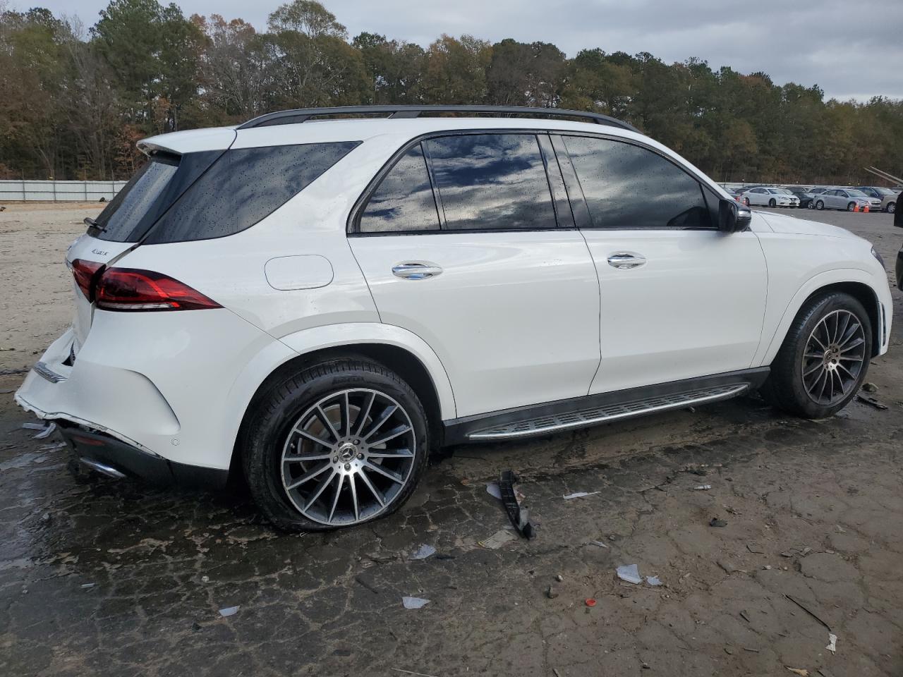 Image 3 of 2021 MERCEDES-BENZ GLE 350 4MATIC 2021 with VIN 4JGFB4KB8MA358629